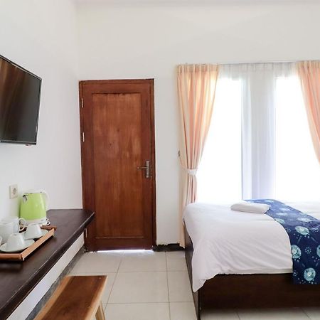 Balkondes Kenalan Hotel Магеланг Екстериор снимка
