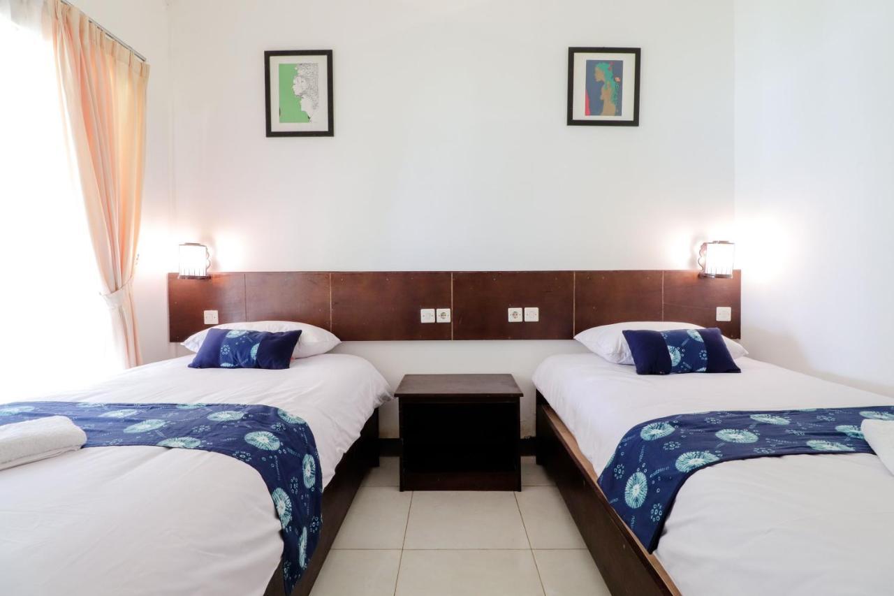 Balkondes Kenalan Hotel Магеланг Екстериор снимка
